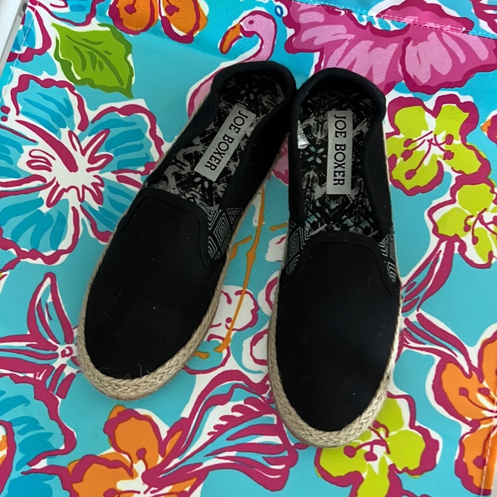 Joe Boxer slip in memory canvas and hemp straw shoes. NWOT. sz 5